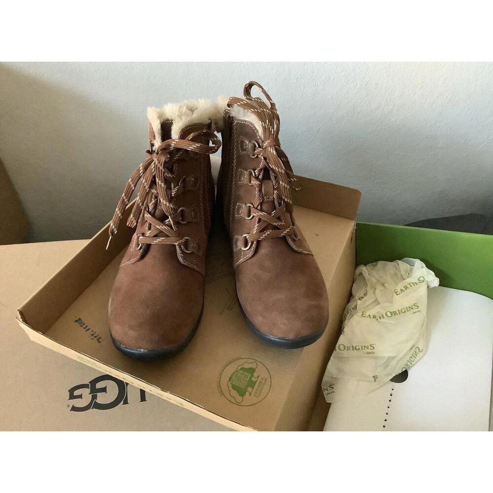 Earth Origins Crowley Carob Tan water repellent cow suede & fur boots size 11